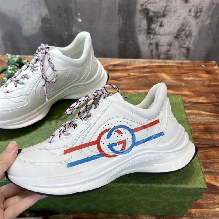 Gvc*1 RUN SIDE-STRIPE SNEAKERS GCC096
