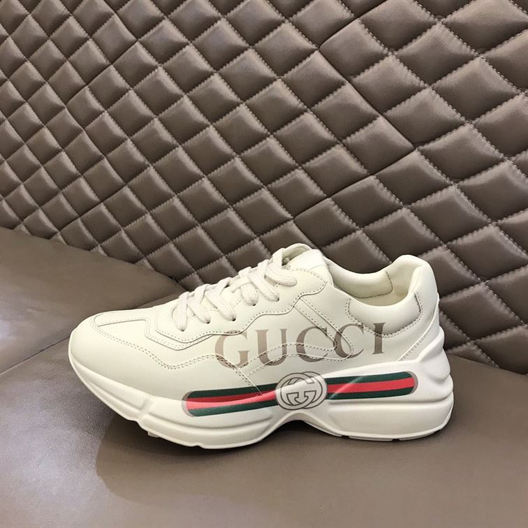 Gvc*1 WOMEN S RHYTON Gvc*1 LOGO LEATHER SNEAKER GCC008