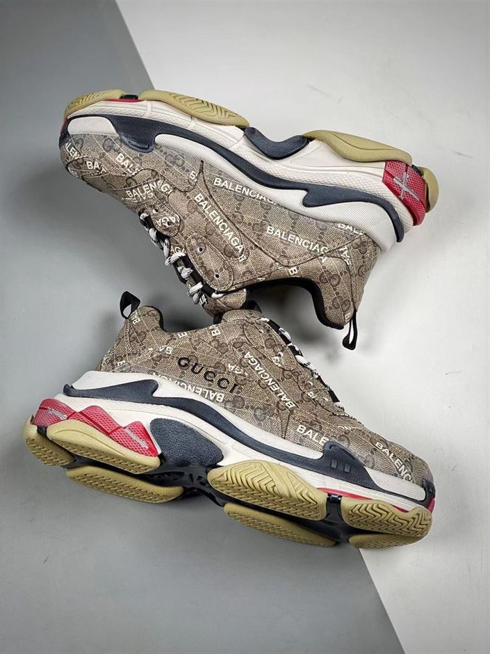 Gvc*1 X Ba1en*iaga TRIPLE S SNEAKER BLA039
