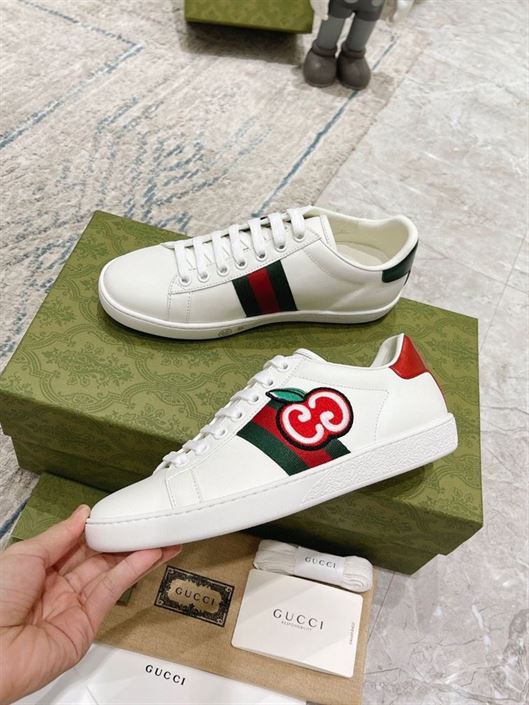 Gvc*1 Dupes Shoes INTERLOCKING G SNEAKERS GCC094