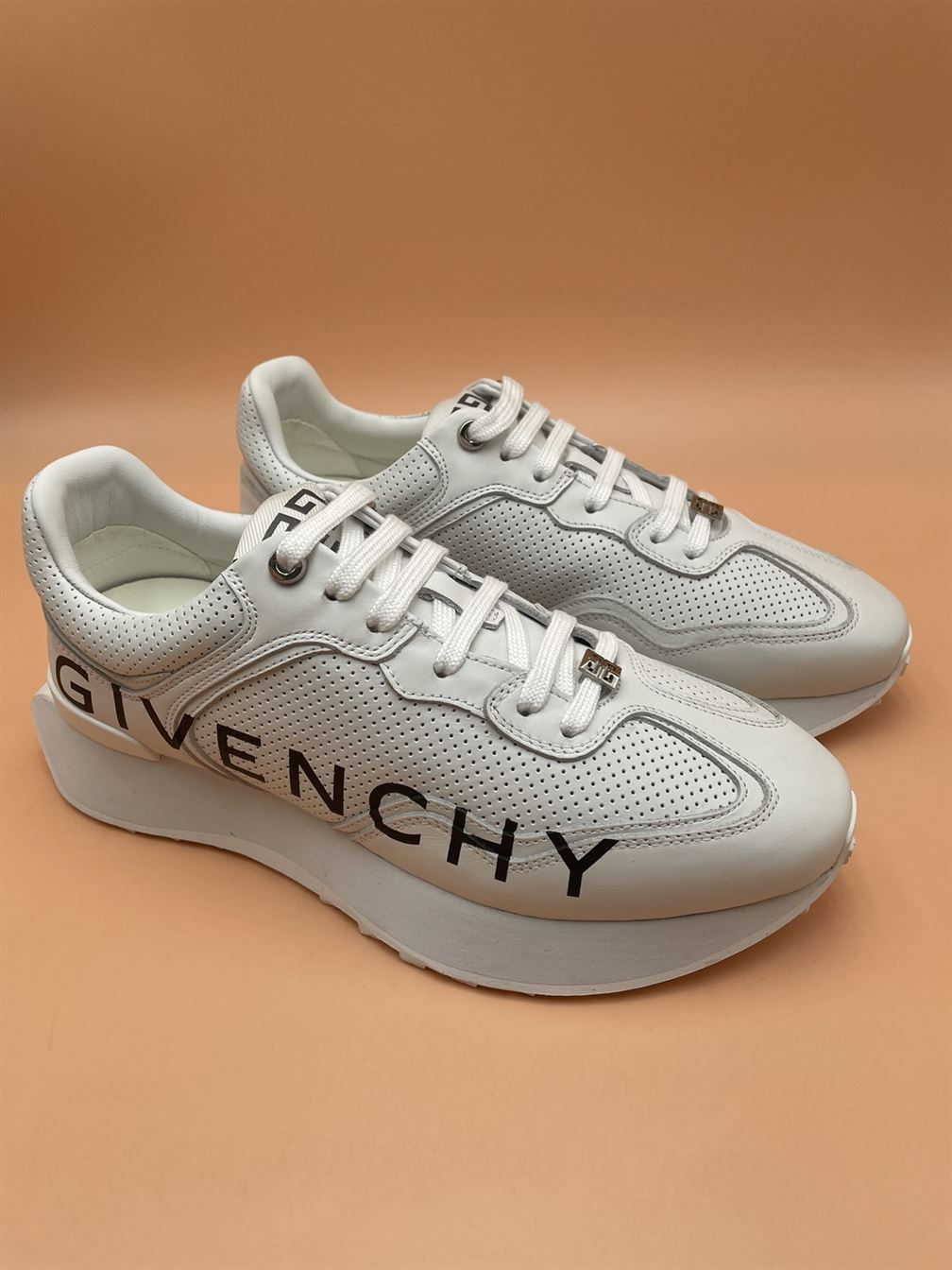 GIVENCHY RUNNER SNEAKERS IN PERFORATED LEATHER GVC006