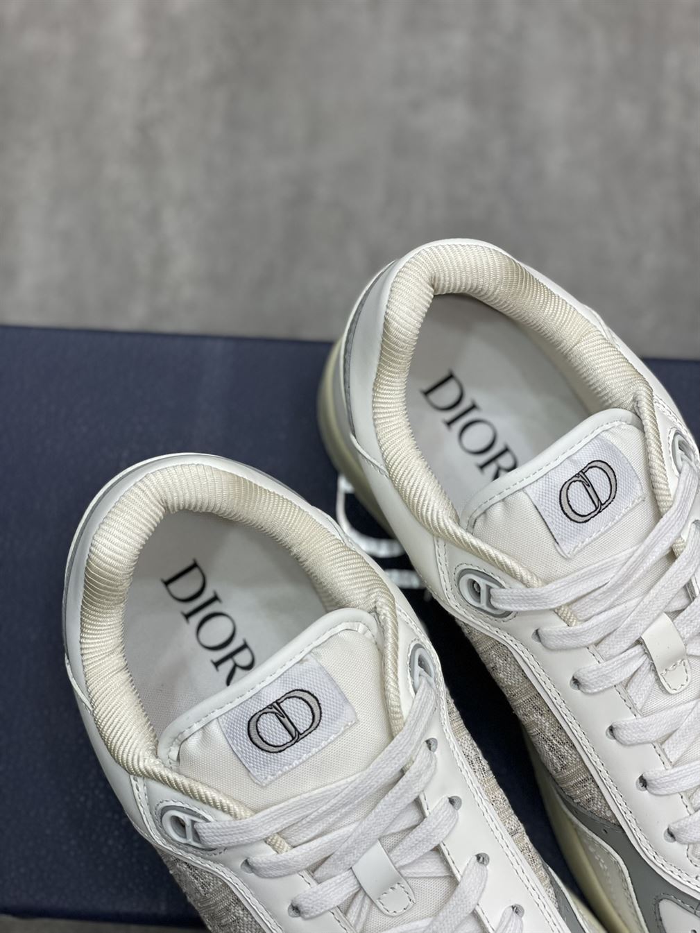D10r B27 LOW-TOP SNEAKER DO010