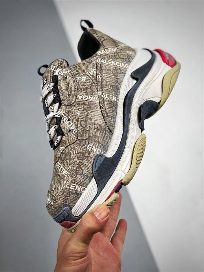 Gvc*1 X Ba1en*iaga TRIPLE S SNEAKER BLA039