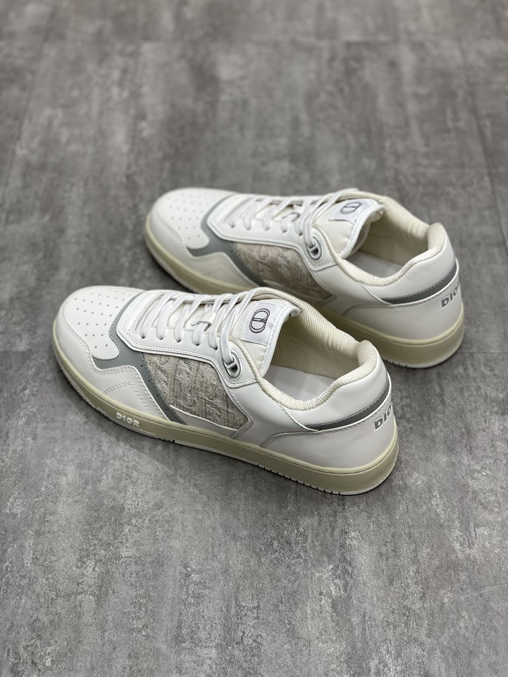 D10r B27 LOW-TOP SNEAKER DO010