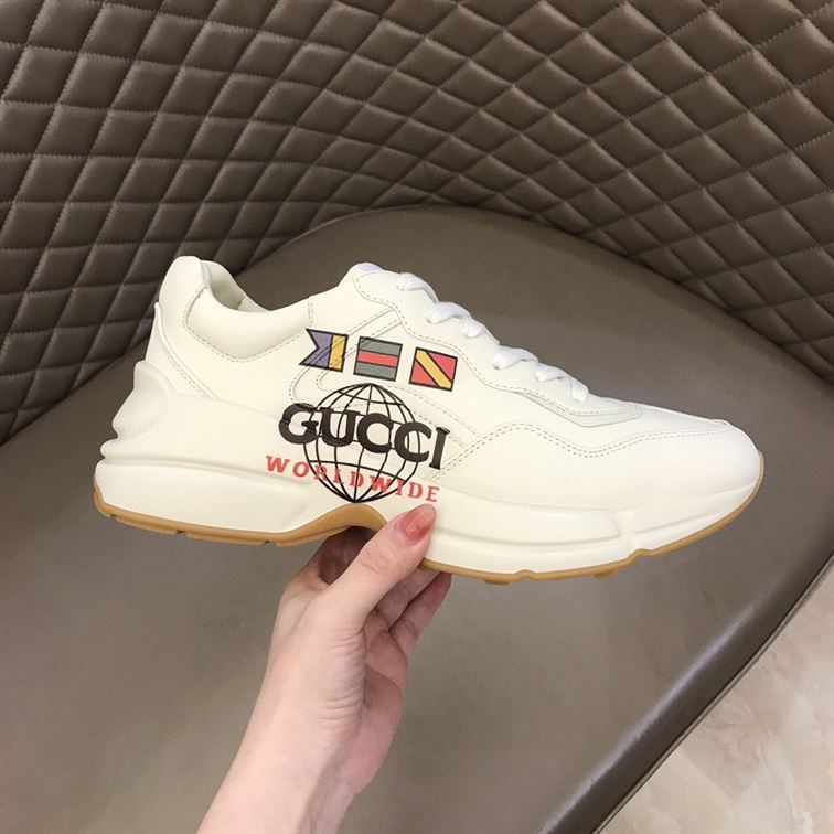 Gvc*1 RHYTON  WORLDWIDE  FLAG-PRINTED SNEAKER   GCC010
