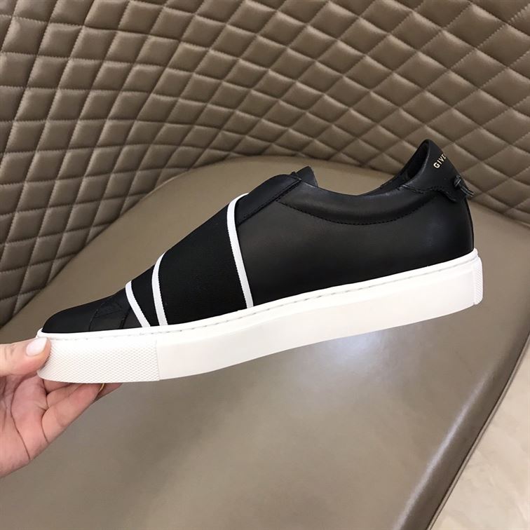 GIVENCHY ELASTICATED LOGO STRAP SNEAKERS GVC005