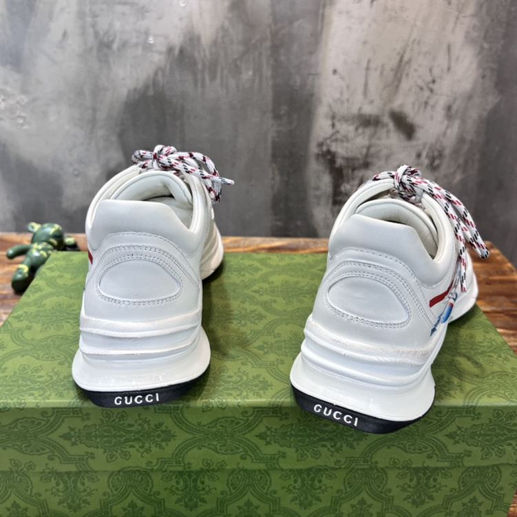Gvc*1 RUN SIDE-STRIPE SNEAKERS GCC096