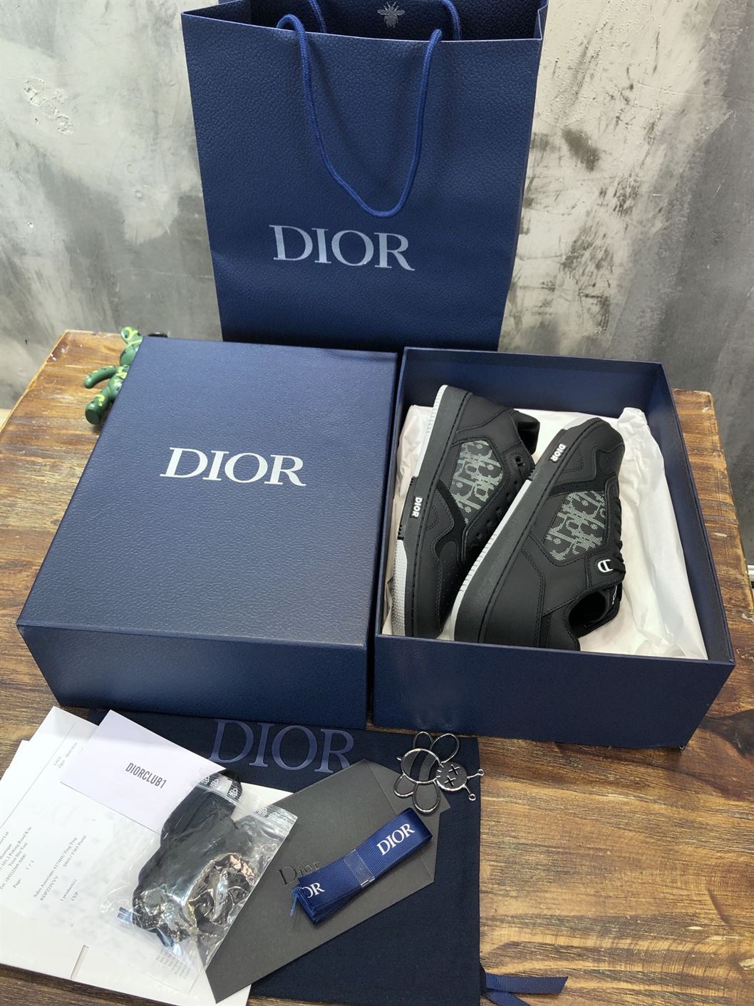 D10r B27 LOW-TOP SNEAKER DO062