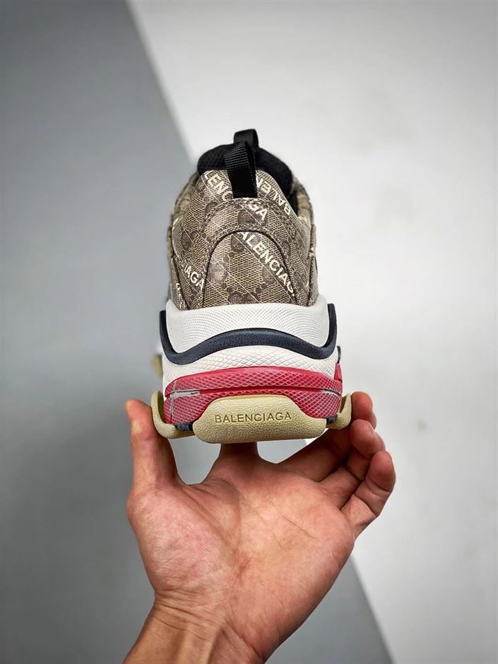 Gvc*1 X Ba1en*iaga TRIPLE S SNEAKER BLA039