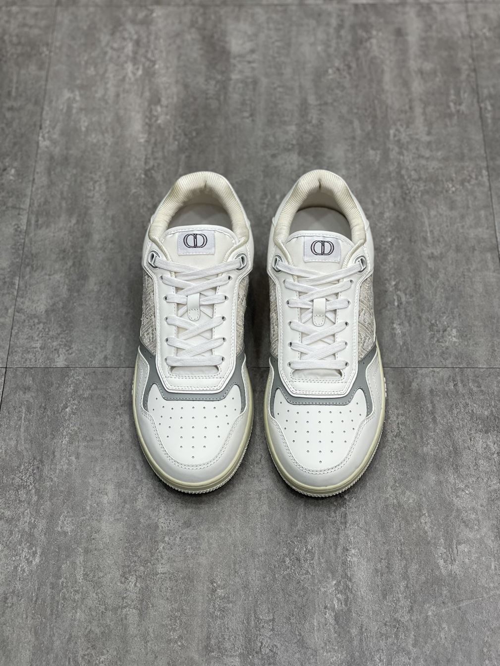 D10r B27 LOW-TOP SNEAKER DO010