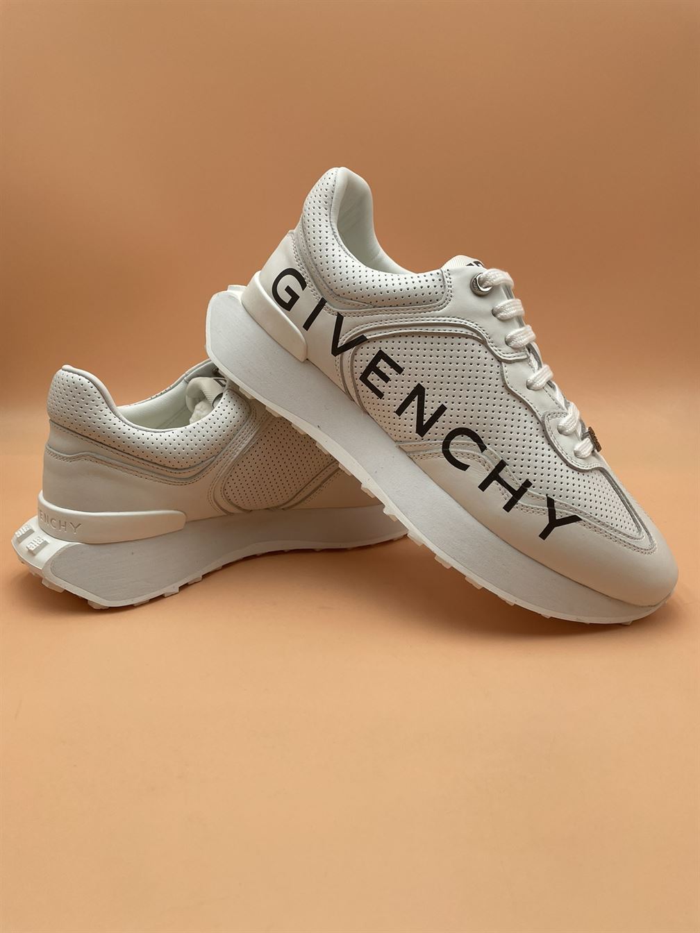 GIVENCHY RUNNER SNEAKERS IN PERFORATED LEATHER GVC006