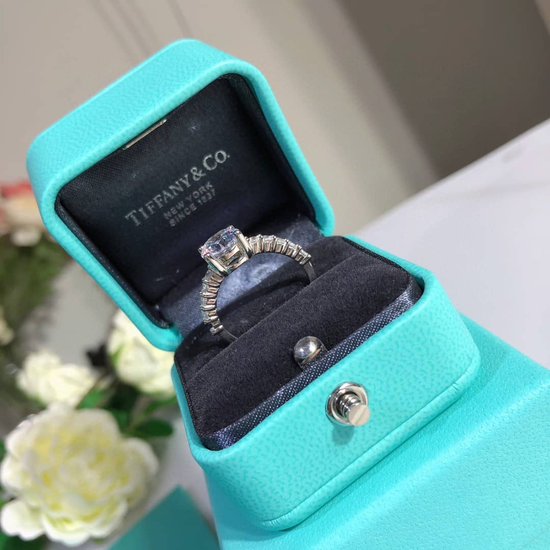 T*f*ny Ring First Copy