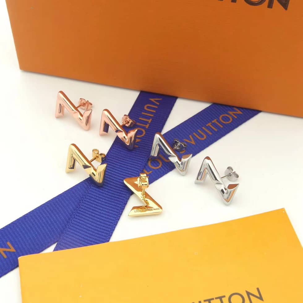 High Quality L0vis Vvtt0n Earring
