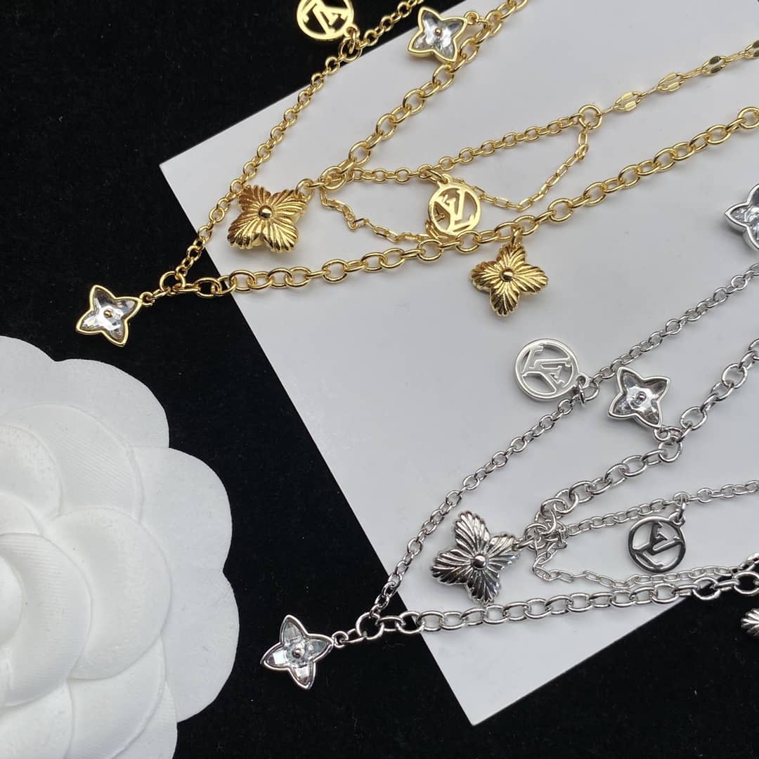 7 Star L0vis Vvtt0n Necklace