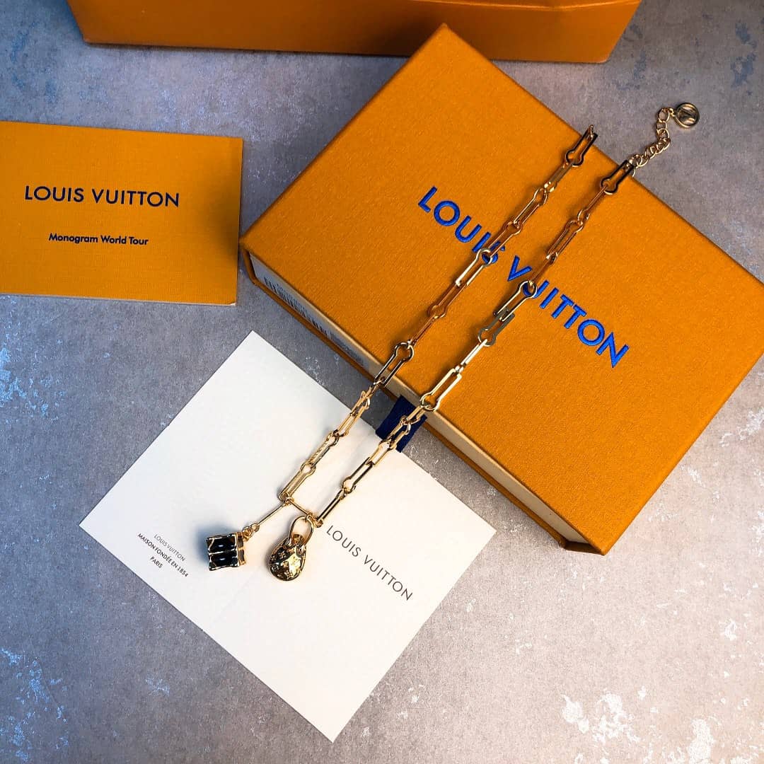 L0vis Vvtt0n Necklace First Copy