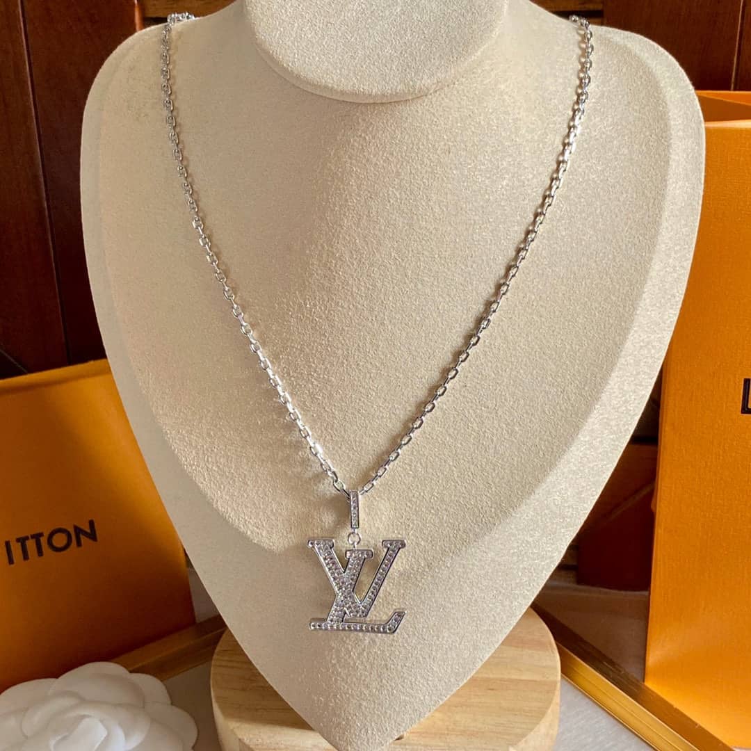 L0vis Vvtt0n Necklace For Sale