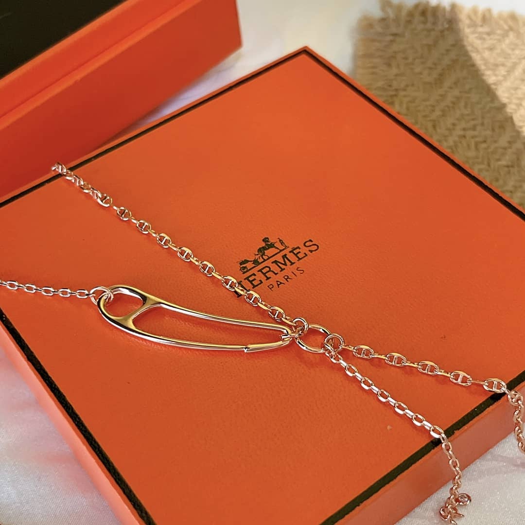 7 Star H**me5 Necklace