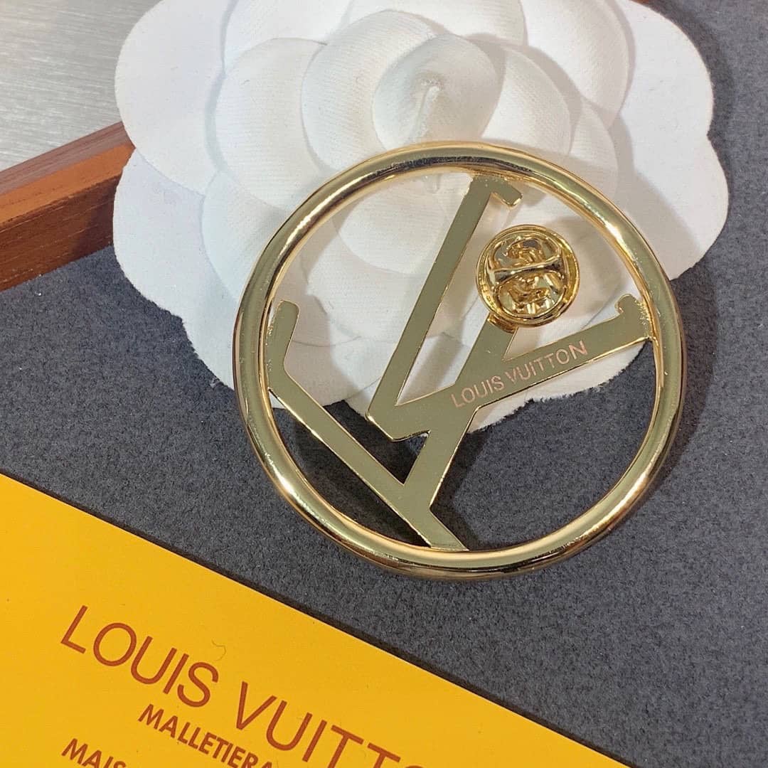 Best L0vis Vvtt0n Classic Brooch