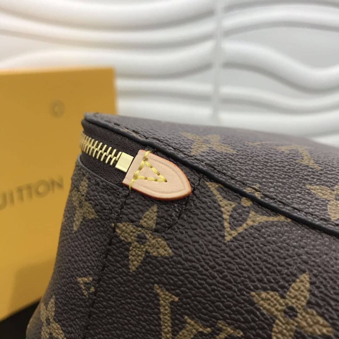 L0vis Vvtt0n Monogram Packing Cube MM Replica