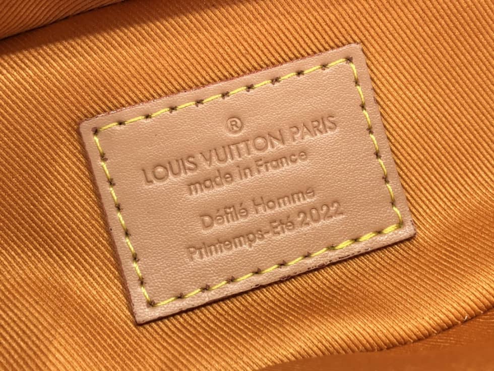 L0vis Vvtt0n Vertical Box Trunk Saffron Yellow M59666 Replica Shoulder Bag