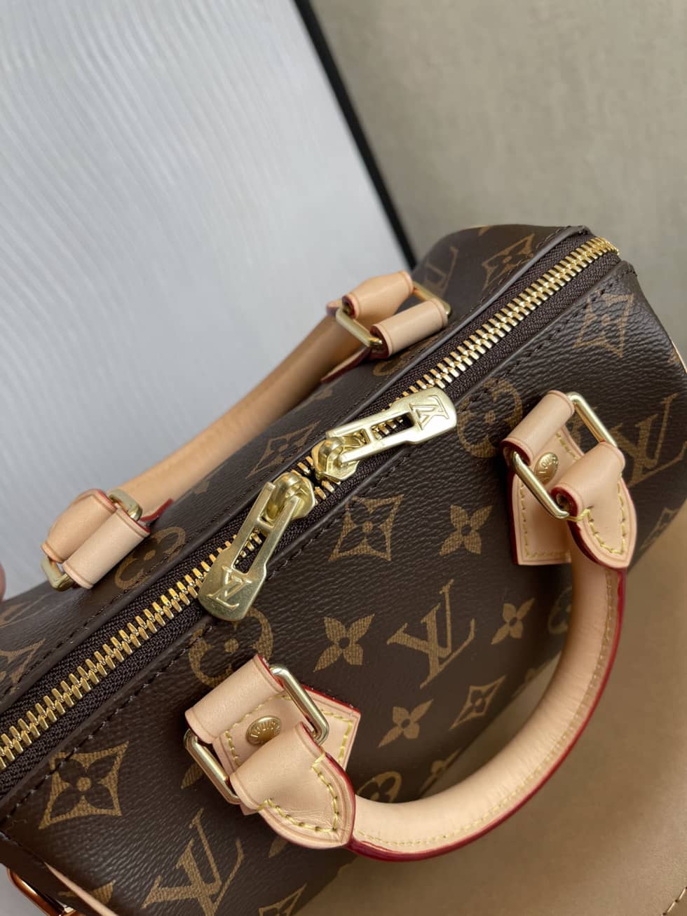 L0vis Vvtt0n Replica Bags Speedy Bandouliere 20 M45948
