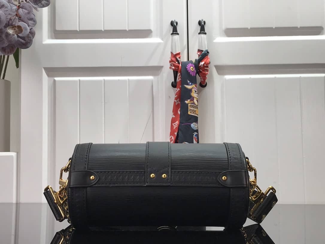 L0vis Vvtt0n Papillon Trunk Monogram Chain Replica Crossbody Bag Black M57835