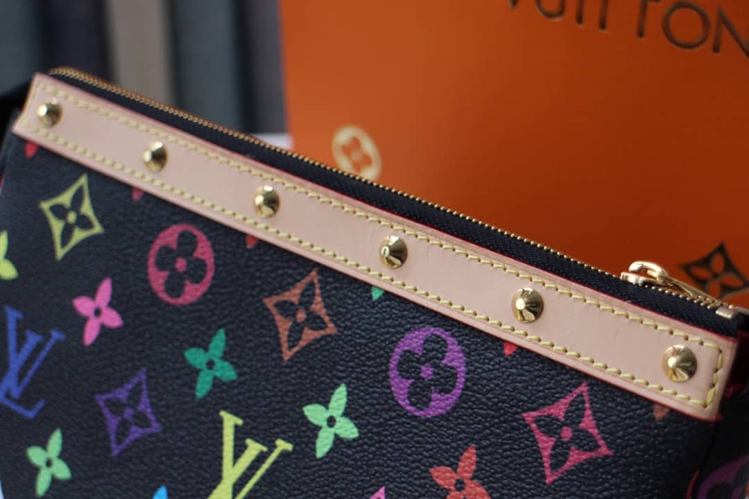 L0vis Vvtt0n Pochette Dupe Monogram Multi Accessoires Replica Pouch Black M92649