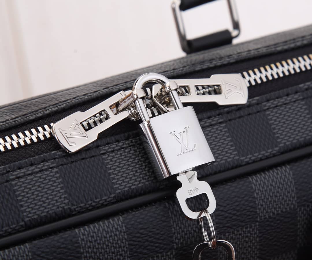 L0vis Vvtt0n Porte Documents Voyage PM Bag Replica N41478