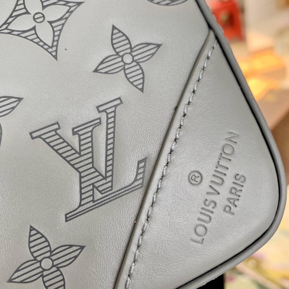 L0vis Vvtt0n Alpha Monogram Satellite Silver M44169 Replica Messenger Bag