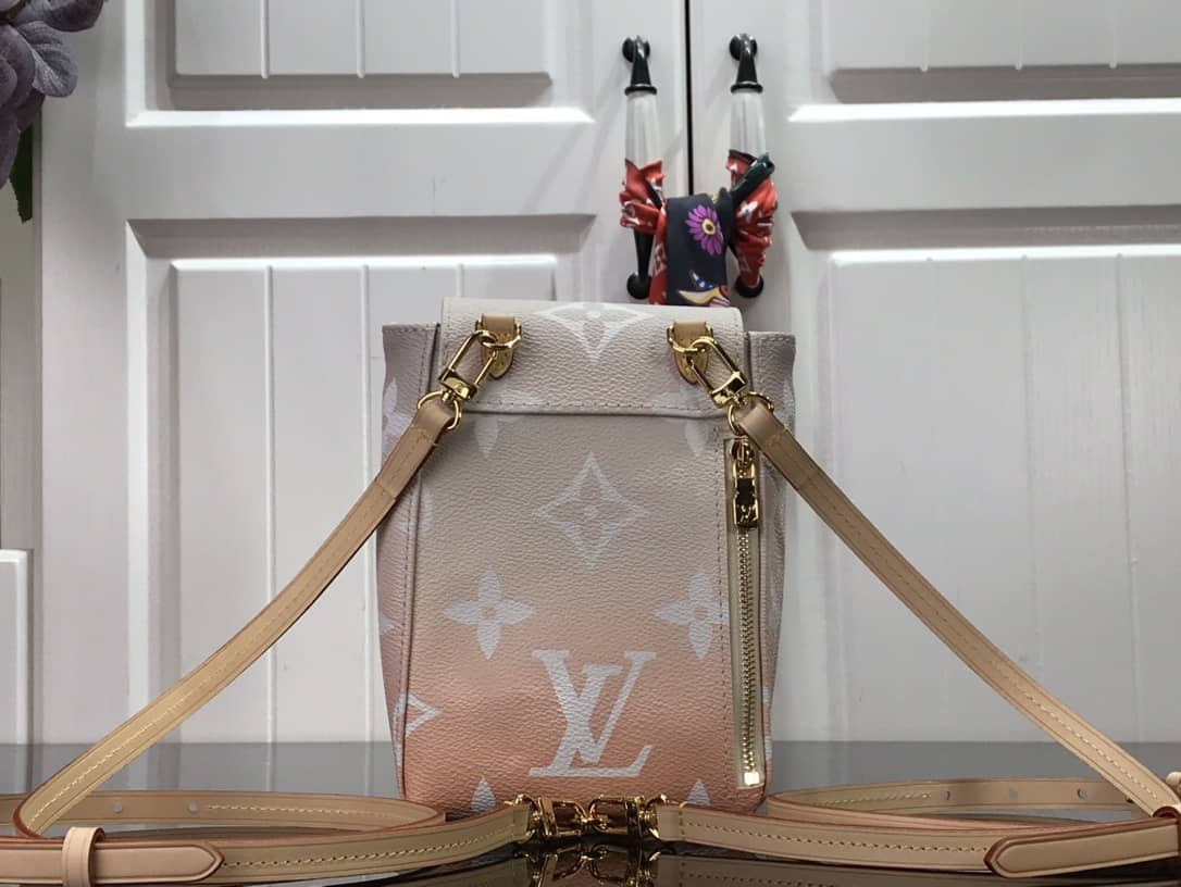 L0vis Vvtt0n By The Pool Replica Backpack M45764
