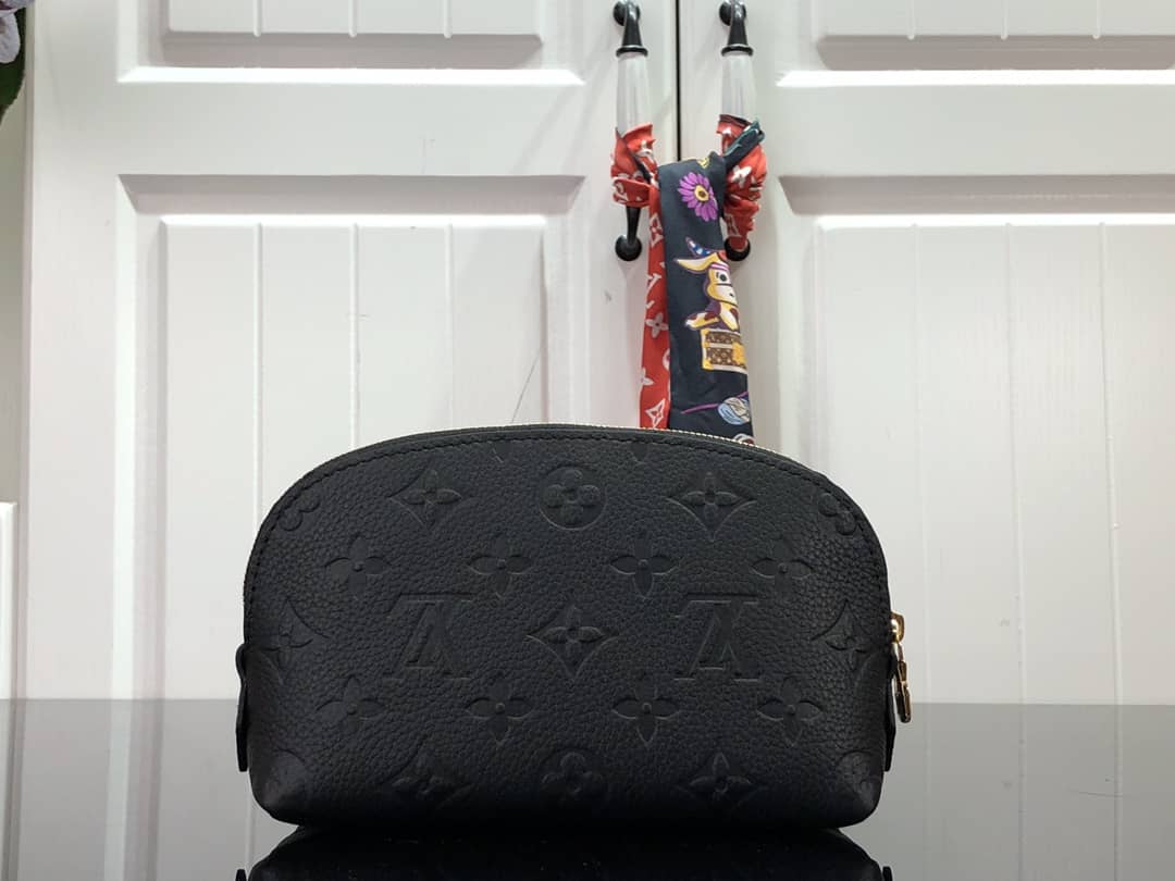 L0vis Vvtt0n Pochette Dupe Monogram Cosmetic Pouch Black M47515