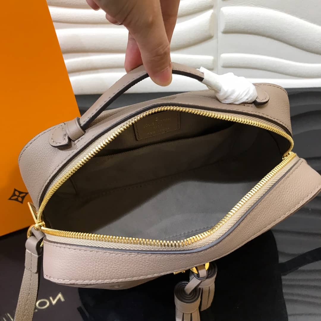 L0vis Vvtt0n Monogram Empreinte Saintonge Replica Bag Gray M44606