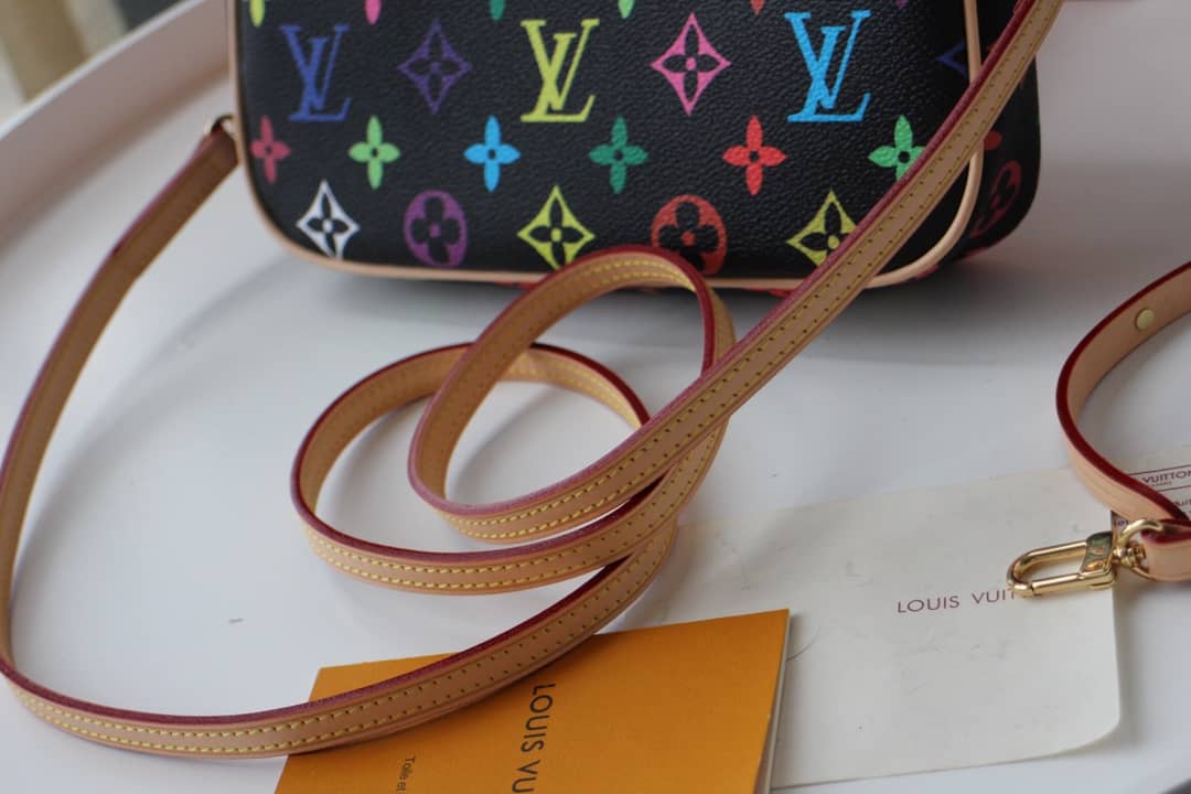 L0vis Vvtt0n Pochette Dupe Monogram Multi Accessoires Replica Pouch Black M92649