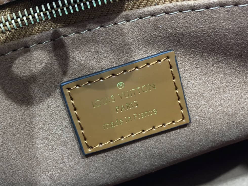 LV Tote Dupe On My Side PM M58918 Replica Tote