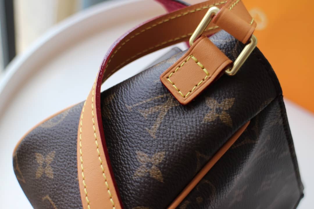 L0vis Vvtt0n Monogram Viva Cite PM Replica Shoulder Bag M51165