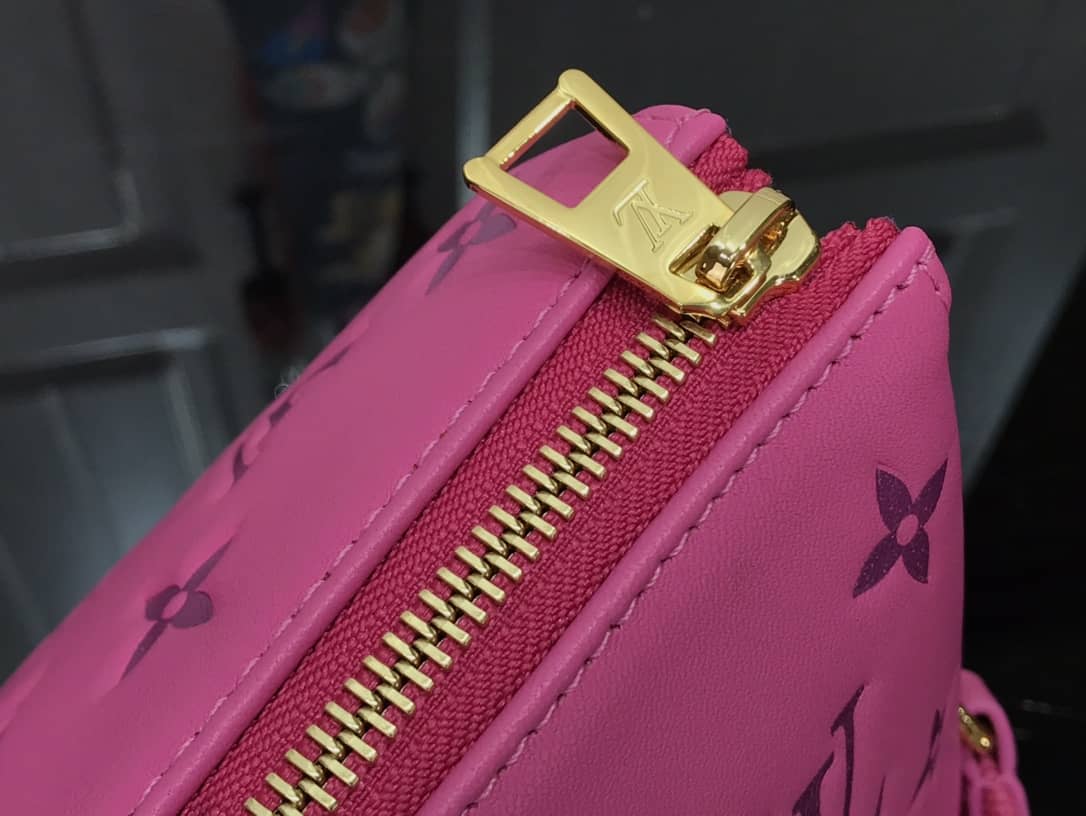 Best Replica L0vis Vvtt0n Embossed Lambskin Coussin PM Replica Bag Pink M58628(ColaReps)