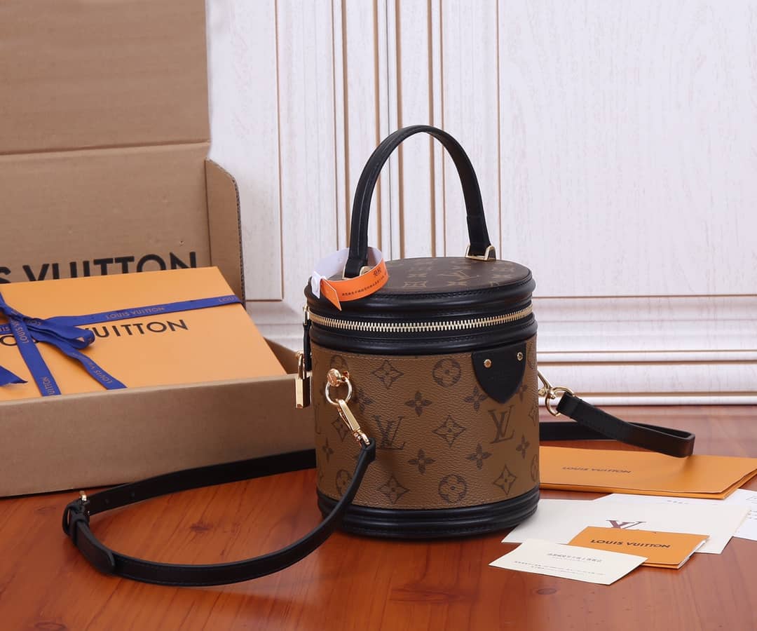 L0vis Vvtt0n Cannes Monogram Reverse Womens Vanity Bag Replica M43986