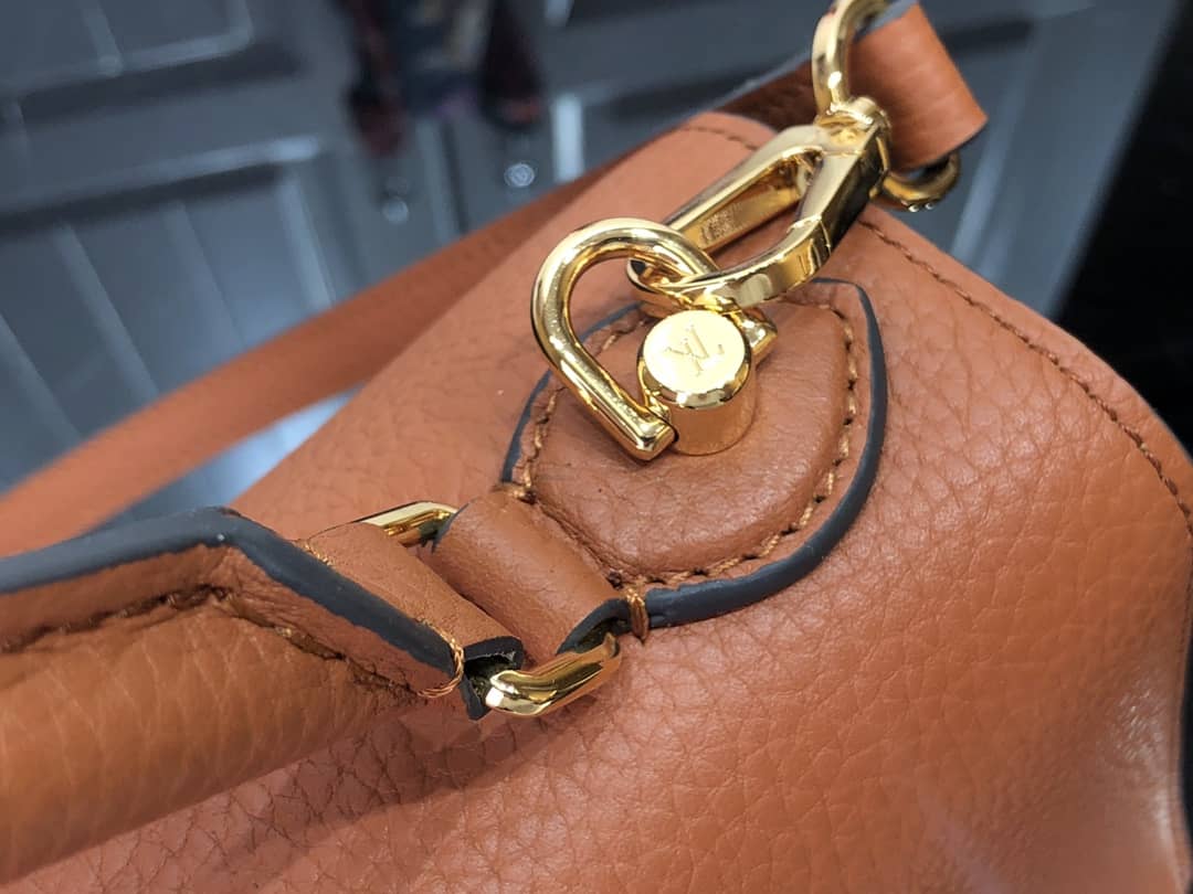 L0vis Vvtt0n Replica Bags Twist One Handle MM M57090