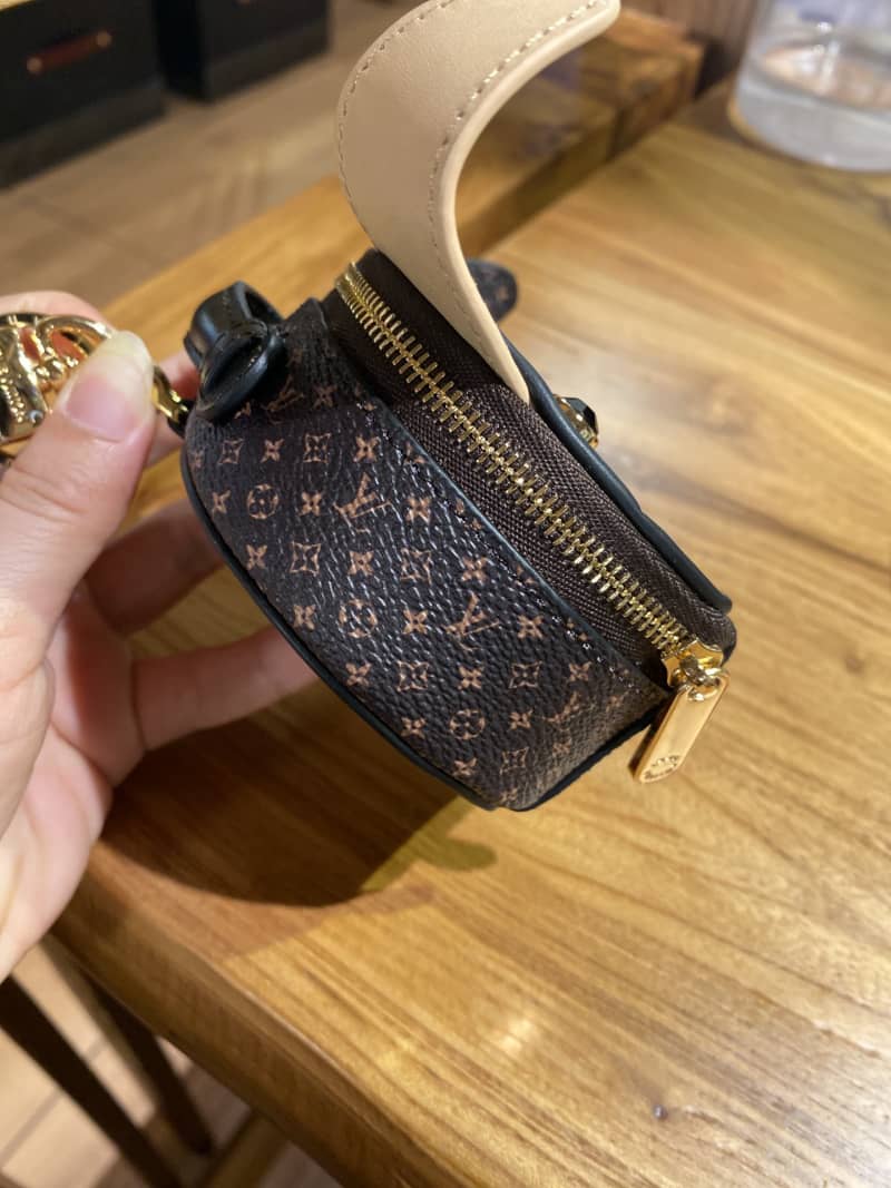 LV Bag Charm Dupe Puppy S*pple Key Holder Hat Box M80254(ColaReps)