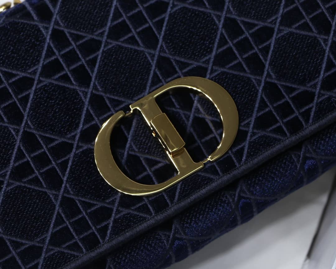 Chr1st1an D10r Caro Replica Bag