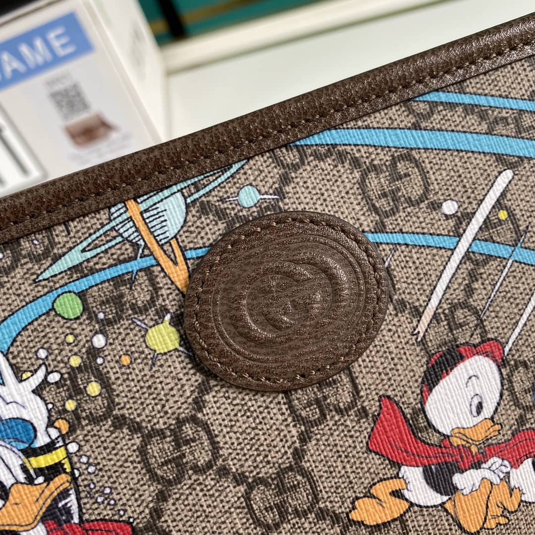 Gvc*1 X Disney Donald Duck Cosmetic Case Replica 647929
