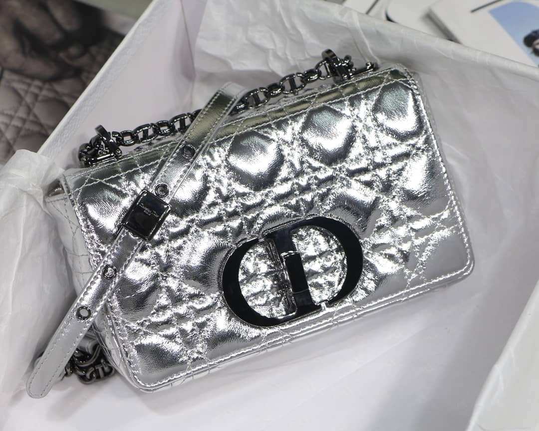 Chr1st1an D10r Caro Replica Bag
