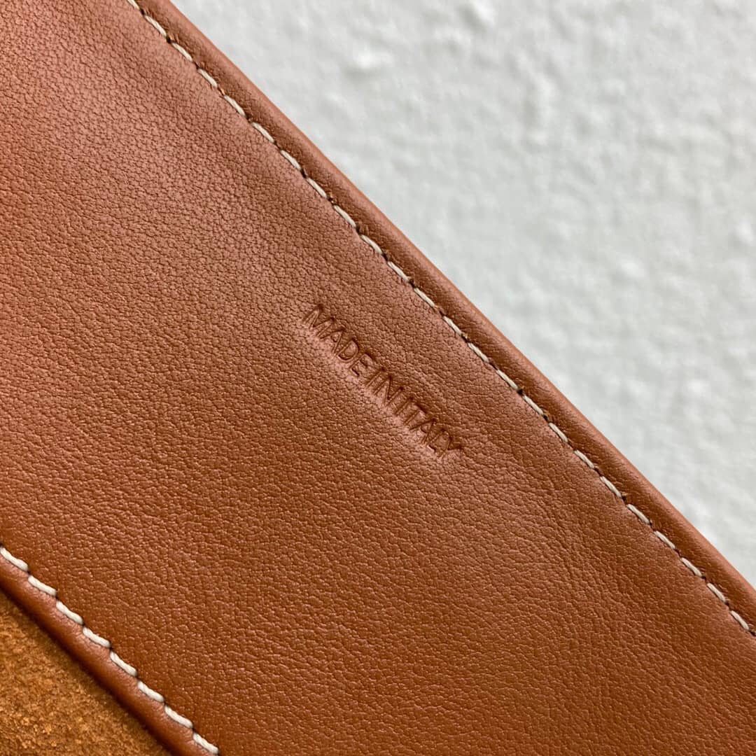Ce1i*e Dupe Medium Soft 16 Calfskin Replica Bag