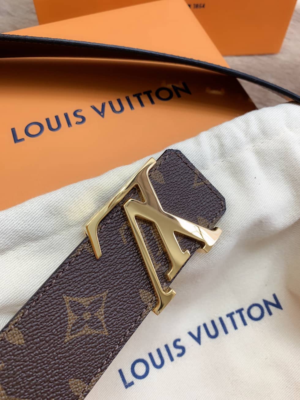 L0vis Vvtt0n Belt Copy 40mm