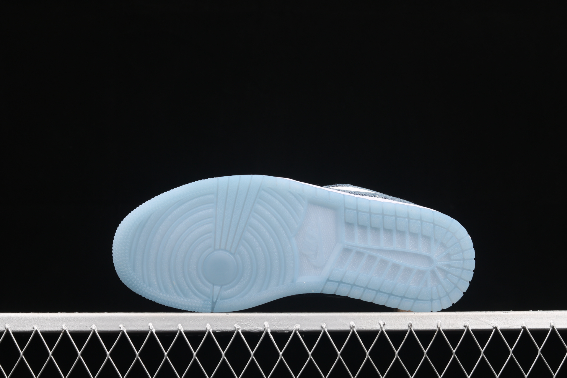 High-Quality Wmns Air Jordan 1 Retro Low Denim 315921-141