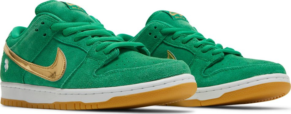 Dunk Low SB St. Patrick s Day BQ6817-303