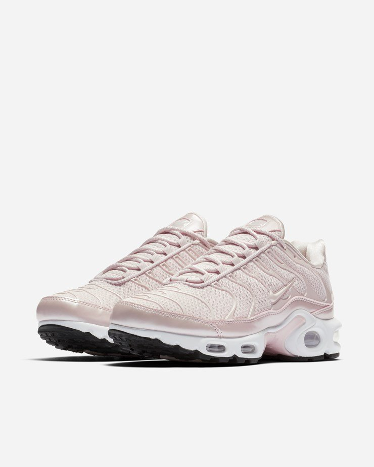 Wmns Air Max Plus Premium Barely Rose 848891-601