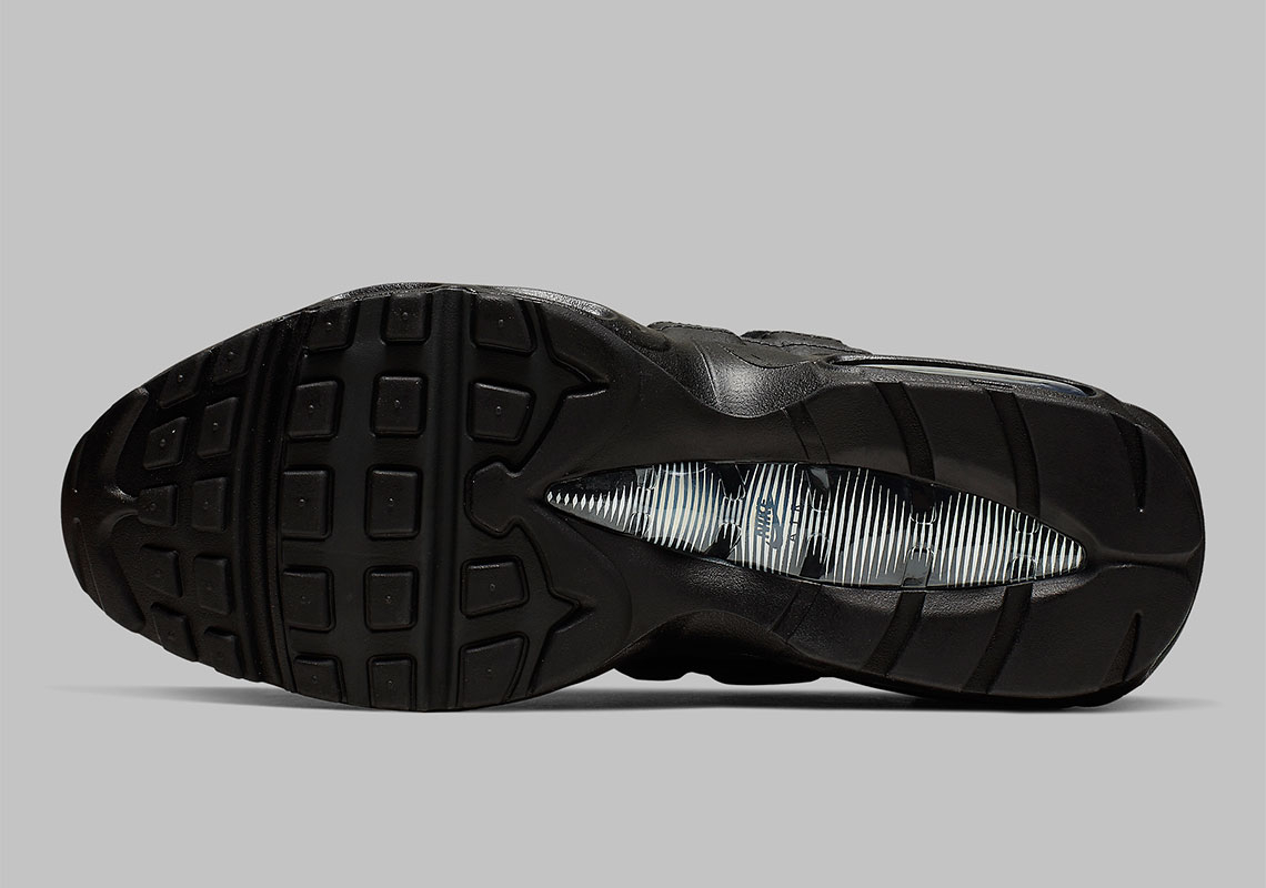 Air Max 95 Essential Black 749766-009
