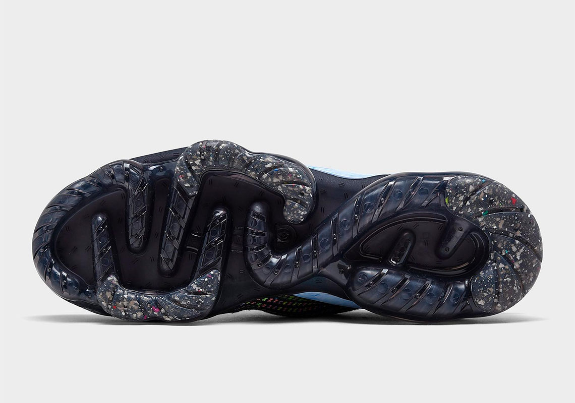 Wmns Air VaporMax 2020 Flyknit Black Multi CT1933-001