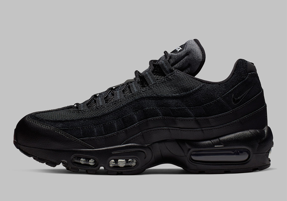 Air Max 95 Essential Black 749766-009
